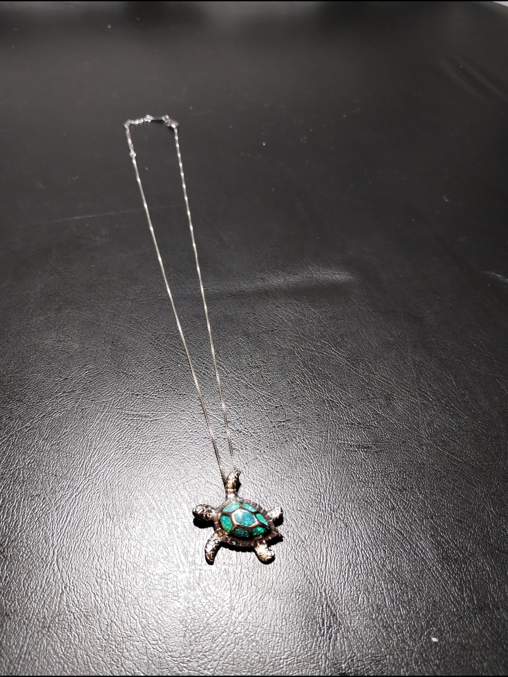 Sterling Silver .925  Turtle Pendant Necklace with Green Inlay